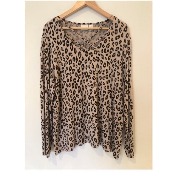 Chico's Tops - Chico’s Size 3 Leopard Print Rayon Flowy Top